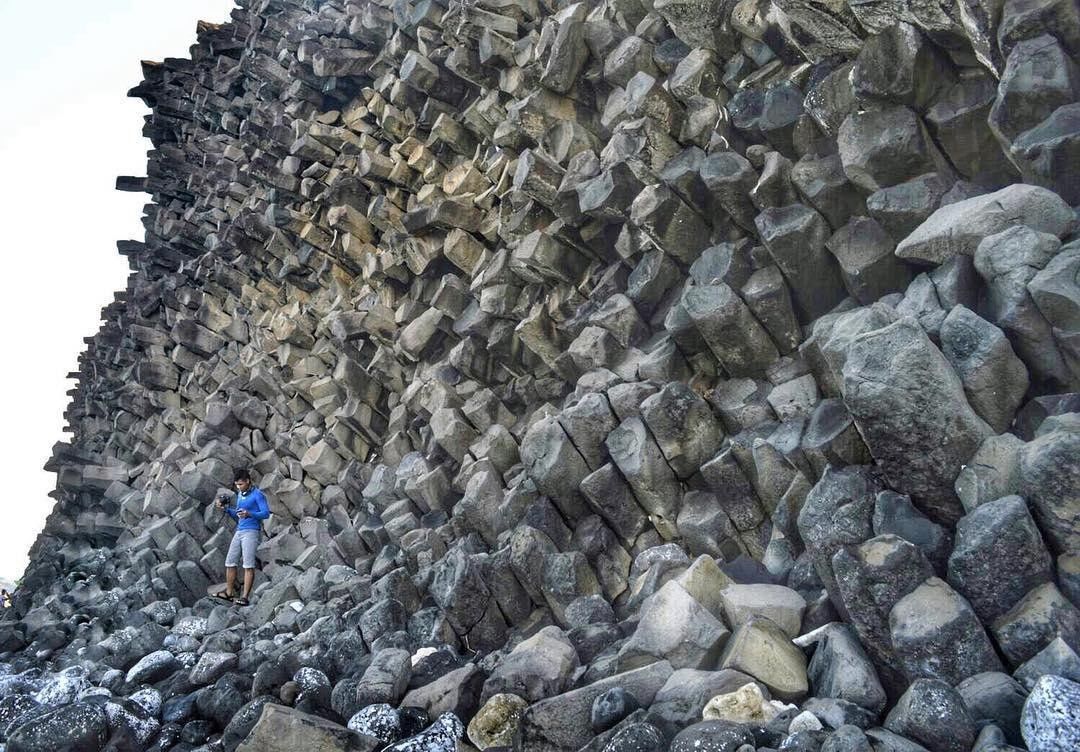 Coloumnar Jointing: Keajaiban Geometri Alam dalam Batu